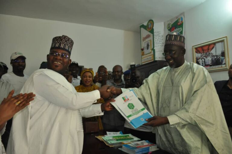 Gov Bello picks APC presidential nomination form