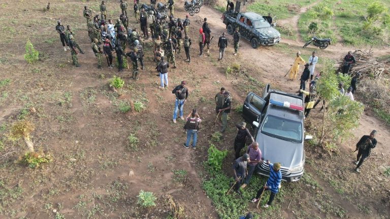 Police, military arrest ex-convicts, bandits on Abuja hills