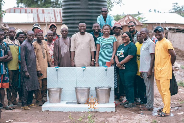 Babayemi Olaniyan donates solar borehole to Kwali Community