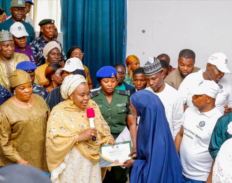 Kogi first lady supports women with sewing, grinding machine