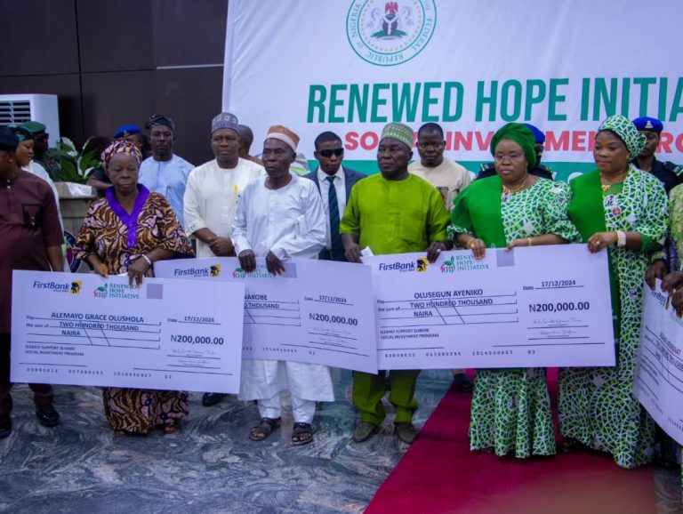 First Lady Empowers 250 Elderly Citizens in Kogi with ₦200,000 Each