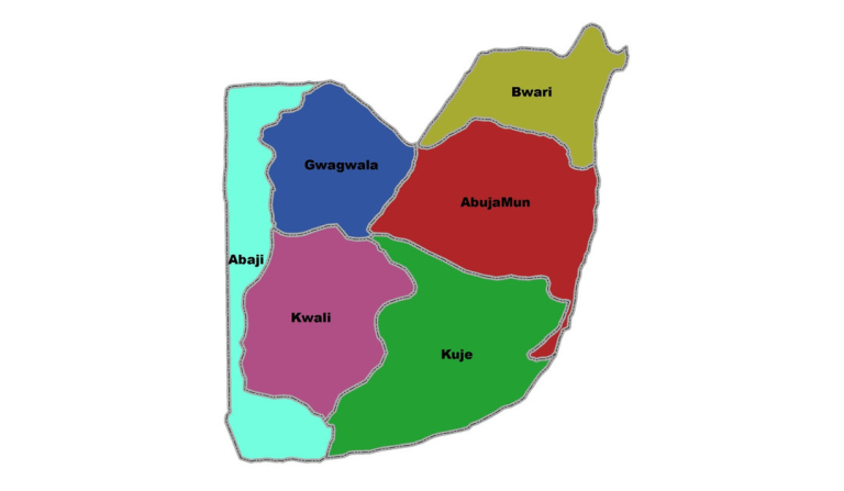 Dismissed immigration officer caught selling guns to bandits in Abuja