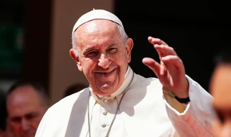 As Pope battles pneumonia, “funeral being rehearsed”