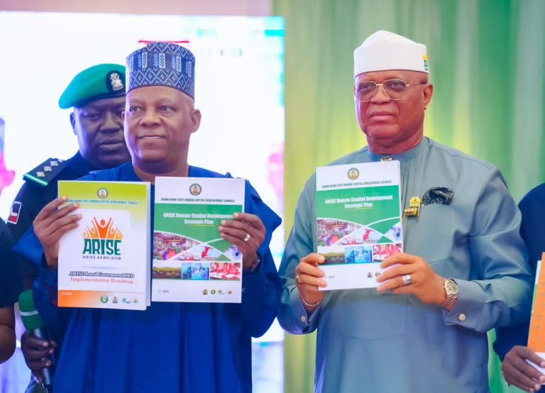 Vice President Kashim Shettima, left, and Governor Umo Eno of Akwa Ibom state at the event