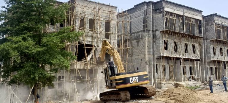 FCTA demolishes 11 duplexes in Apo-Dutse, cites safety concerns