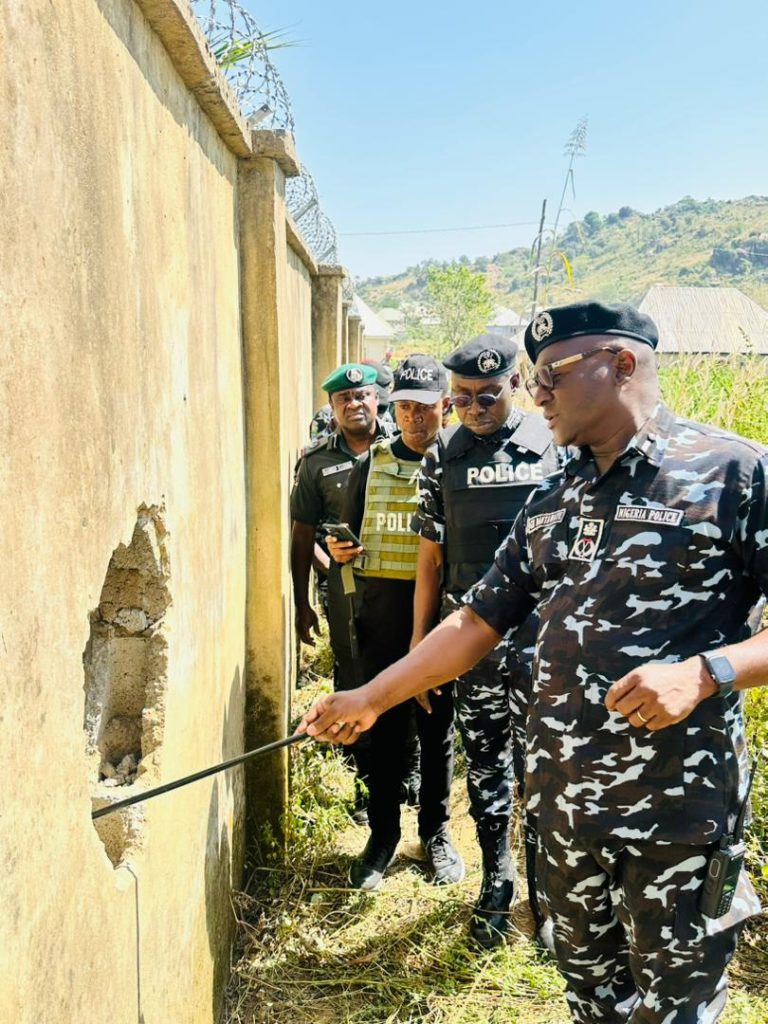 Officer killed, as police foil kidnap attempt in Bwari