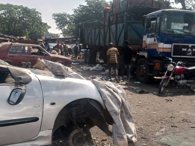 FCTA targets pantaker markets amid solar streetlight thefts