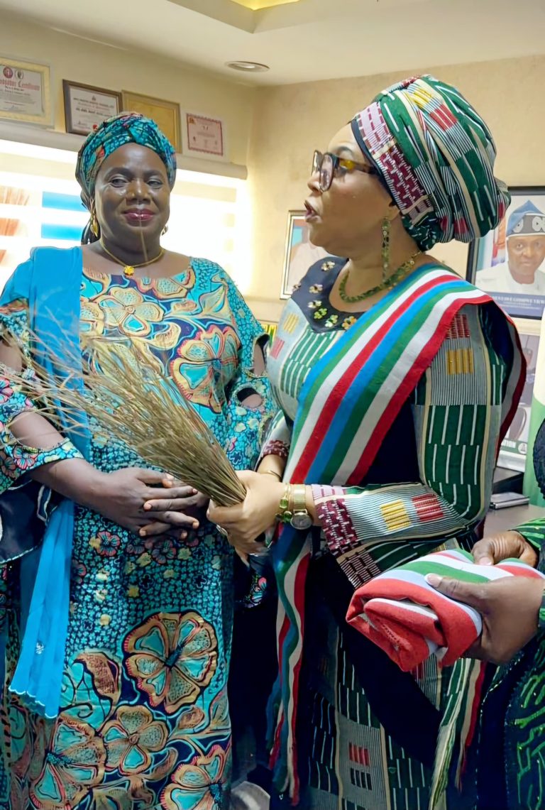Ex-ADC woman leader dumps party for APC