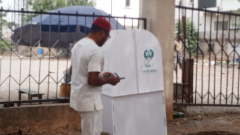AMAC poll: APGA candidate votes in Asokoro, decries apathy, alleges irregularities